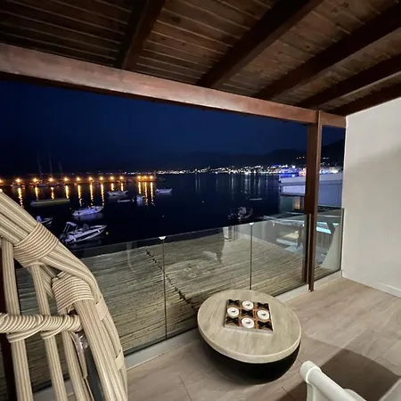 Вілла Aqua Vero Seaside