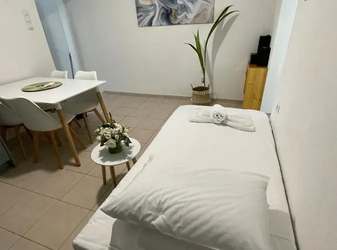 Aqua Vero Seaside הרסוניסוס